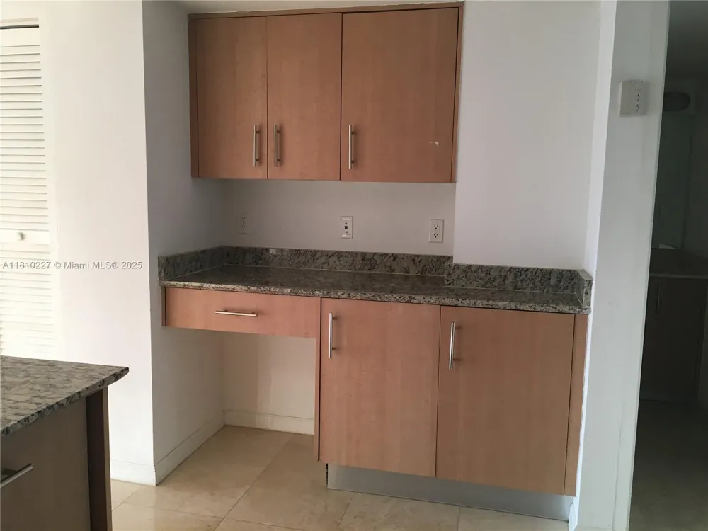10275 Collins Ave #628 Bal Harbour, FL 33154