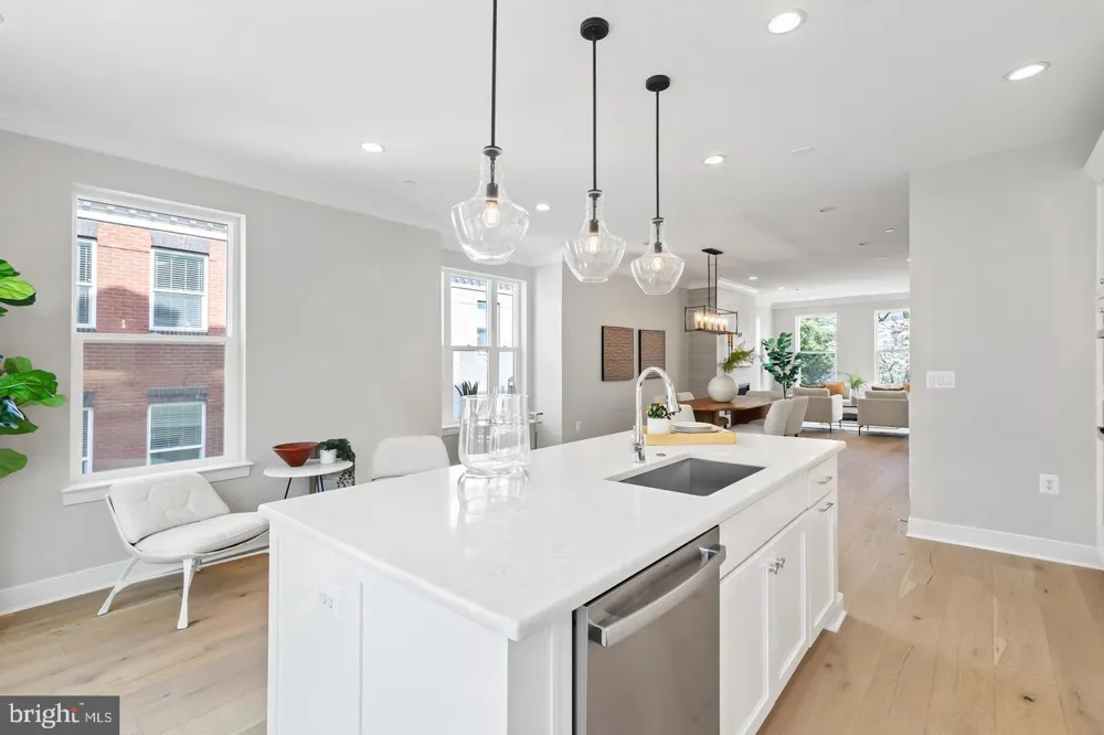 10302 GROSVENOR PLACE Rockville, MD 20852
