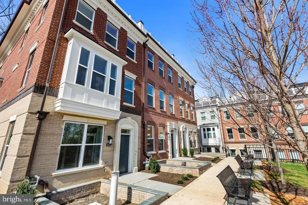 10302 GROSVENOR PLACE Rockville, MD 20852