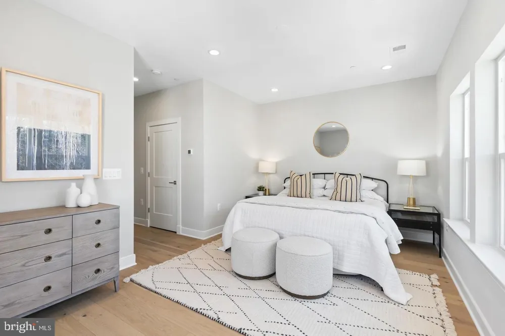 10302 GROSVENOR PLACE Rockville, MD 20852