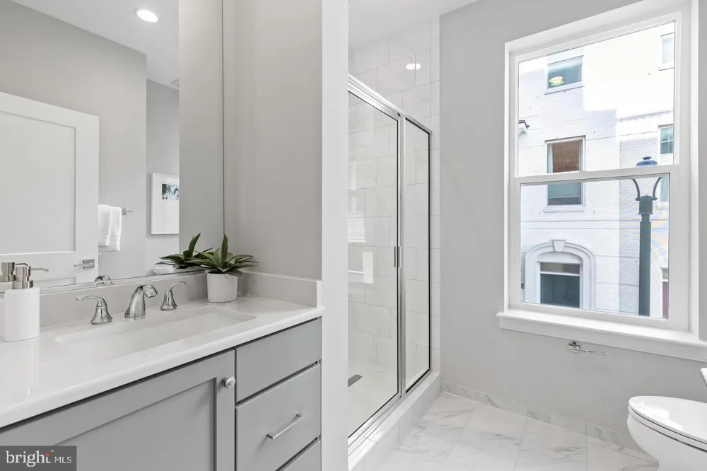 10302 GROSVENOR PLACE Rockville, MD 20852