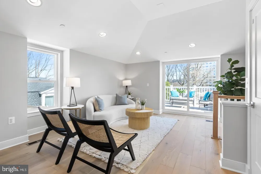 10302 GROSVENOR PLACE Rockville, MD 20852