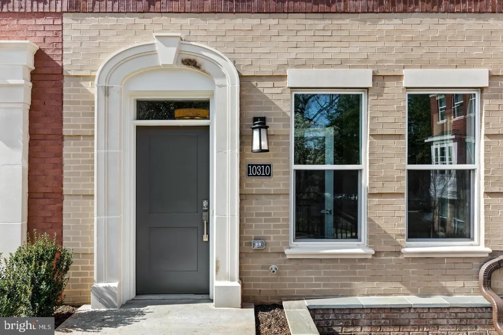 10302 GROSVENOR PLACE Rockville, MD 20852