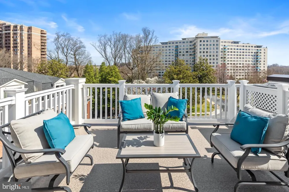 10302 GROSVENOR PLACE Rockville, MD 20852