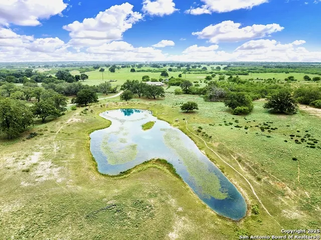 1494 County Road 433 Stockdale, TX 78160