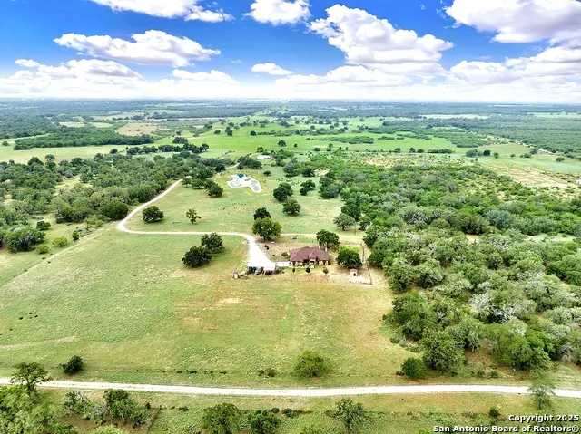 1494 County Road 433 Stockdale, TX 78160