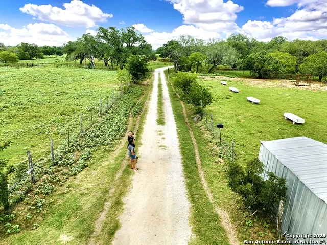 1494 County Road 433 Stockdale, TX 78160