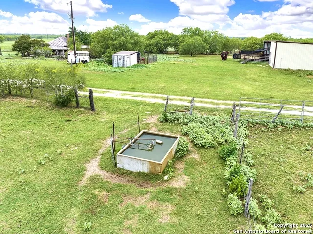 1494 County Road 433 Stockdale, TX 78160