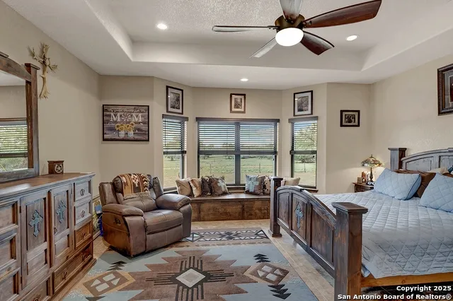 1494 County Road 433 Stockdale, TX 78160