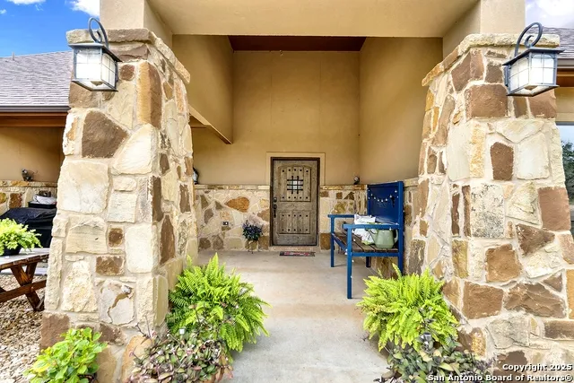 1494 County Road 433 Stockdale, TX 78160