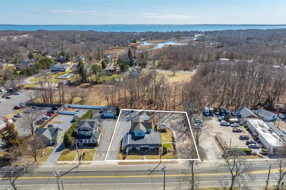 13100 Main Rd Mattituck, NY 11952