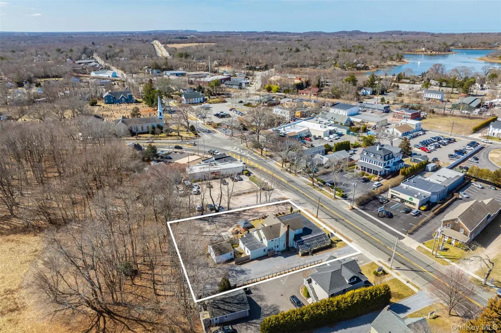 13100 Main Rd Mattituck, NY 11952
