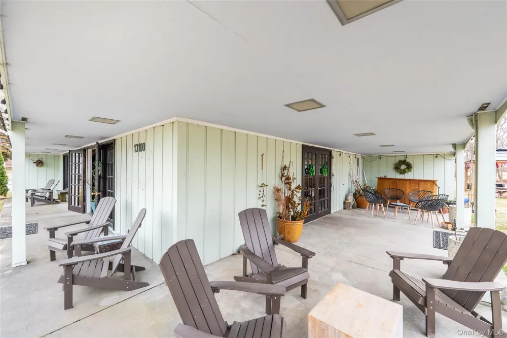 13100 Main Rd Mattituck, NY 11952