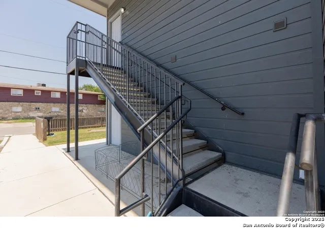 8111 Landing San Antonio, TX 78227
