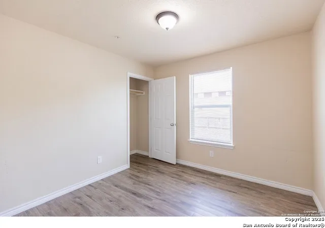8111 Landing San Antonio, TX 78227