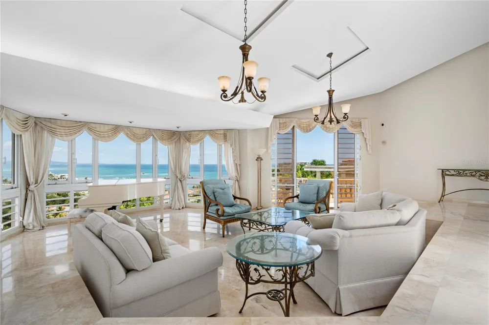 10 RIDGETOP Humacao, PR 00791