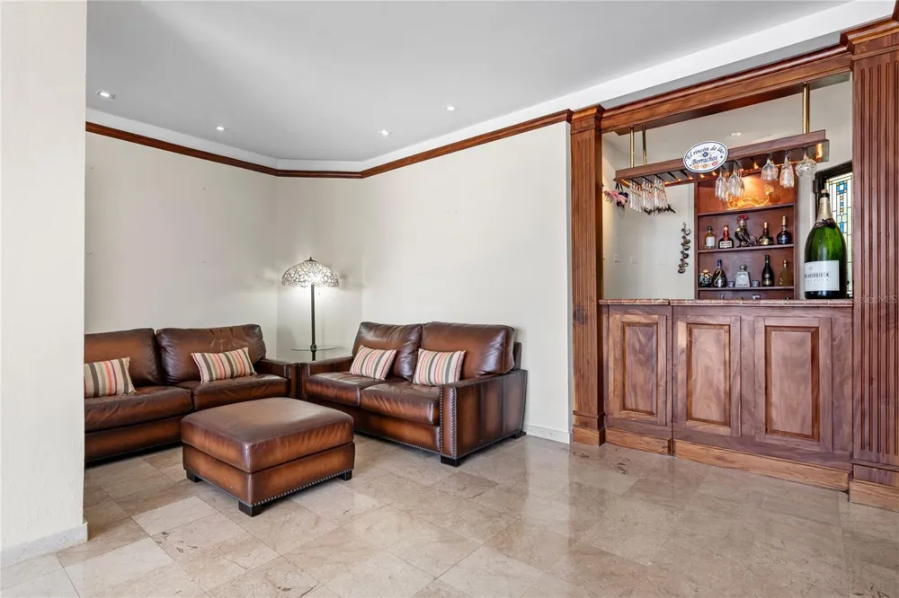 10 RIDGETOP Humacao, PR 00791