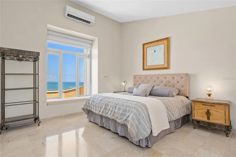 10 RIDGETOP Humacao, PR 00791