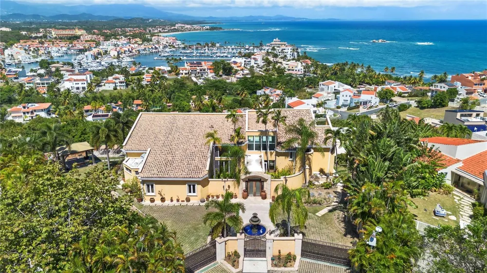 10 RIDGETOP Humacao, PR 00791