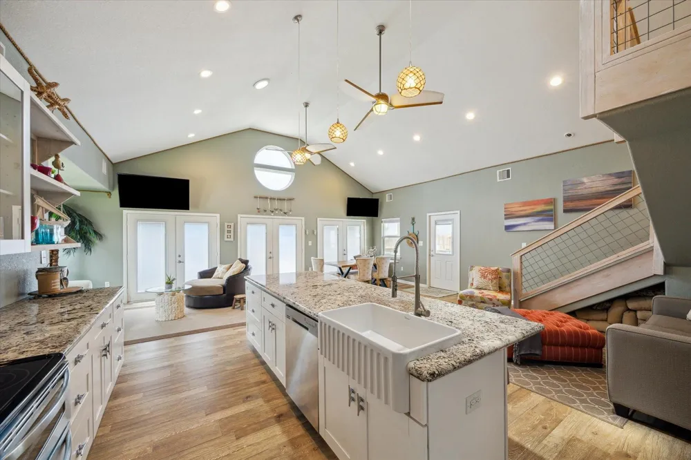 219 Bora Bora Drive Tiki Island, TX 77554