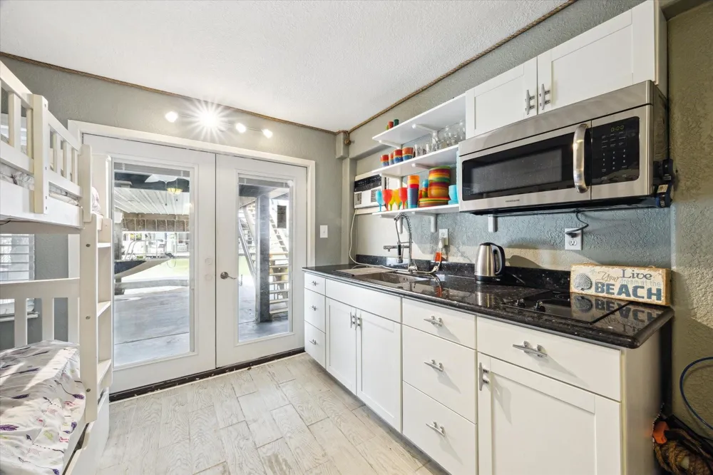 219 Bora Bora Drive Tiki Island, TX 77554