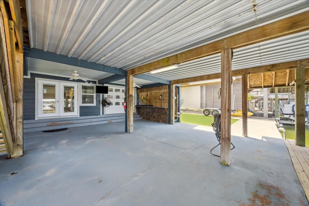 219 Bora Bora Drive Tiki Island, TX 77554