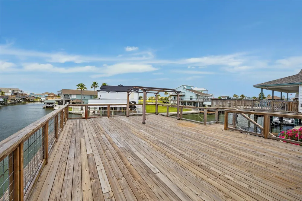 219 Bora Bora Drive Tiki Island, TX 77554