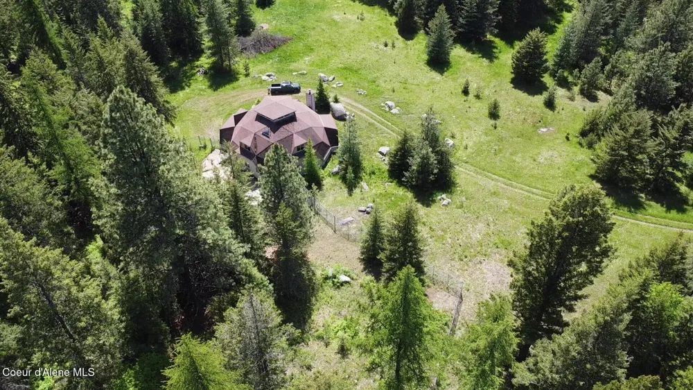1015 Templeman Lake Road Bonners Ferry, ID 83805
