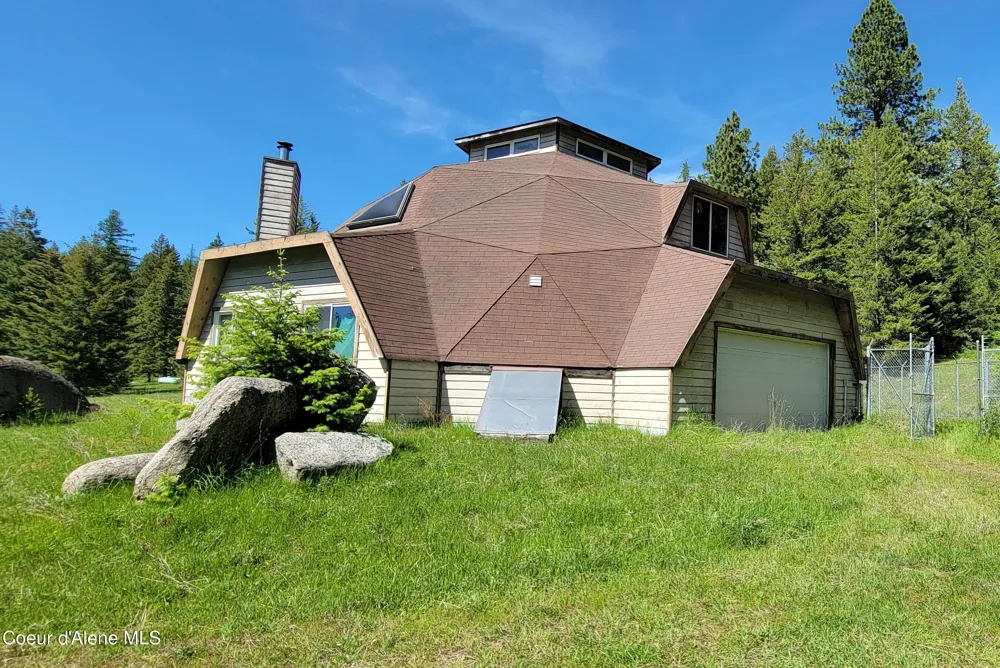 1015 Templeman Lake Road Bonners Ferry, ID 83805
