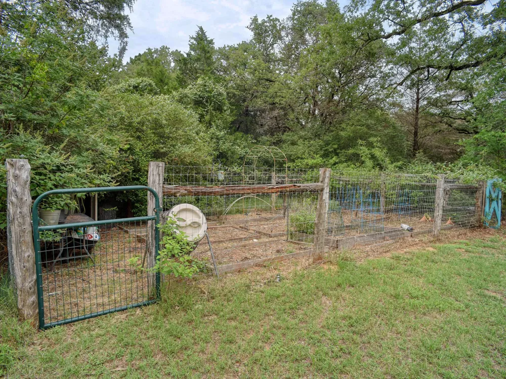 247 Campfire Way Smithville, TX 78957