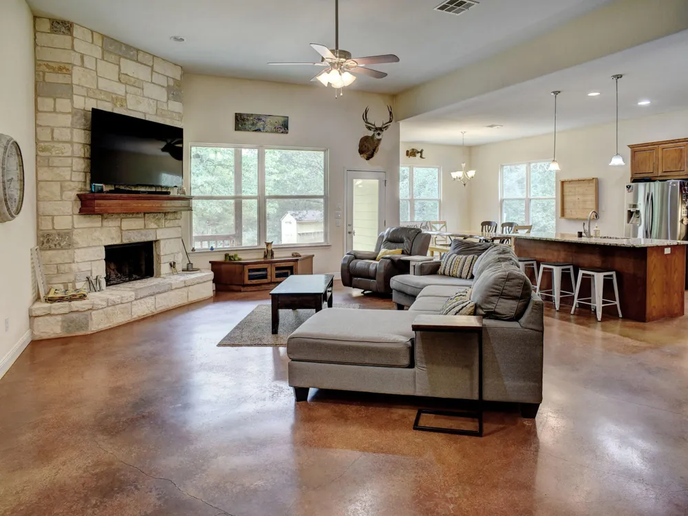 247 Campfire Way Smithville, TX 78957