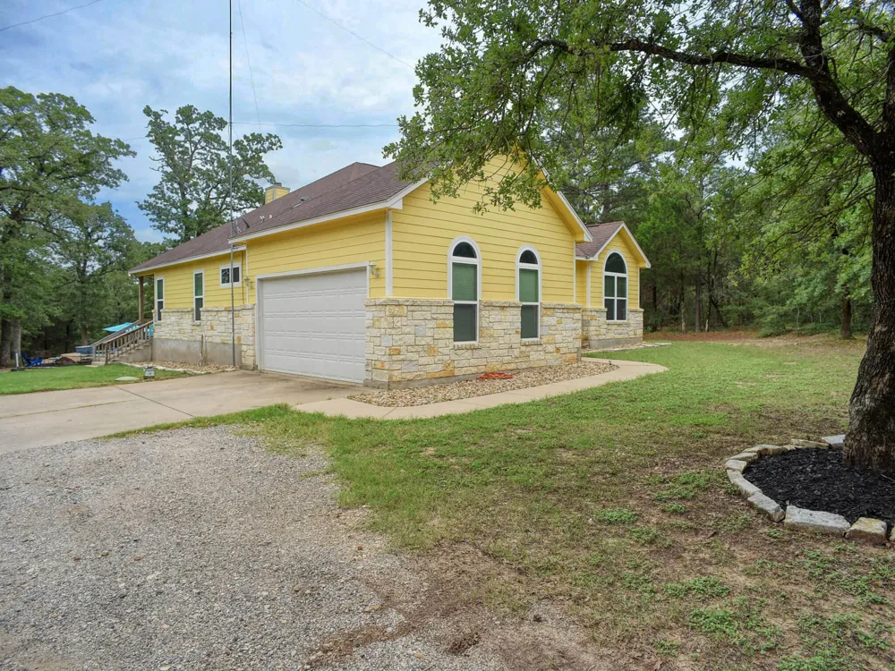 247 Campfire Way Smithville, TX 78957