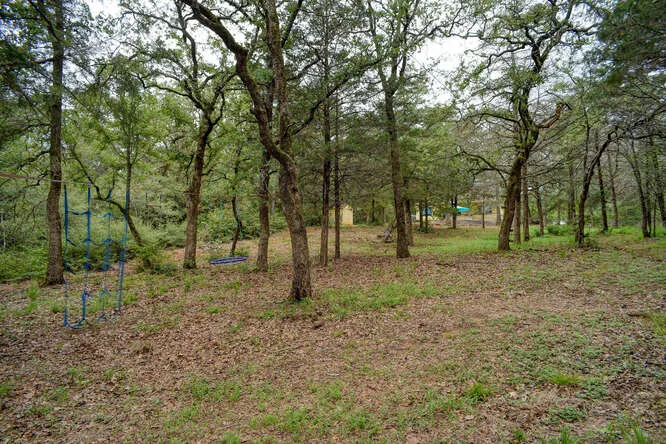 247 Campfire Way Smithville, TX 78957