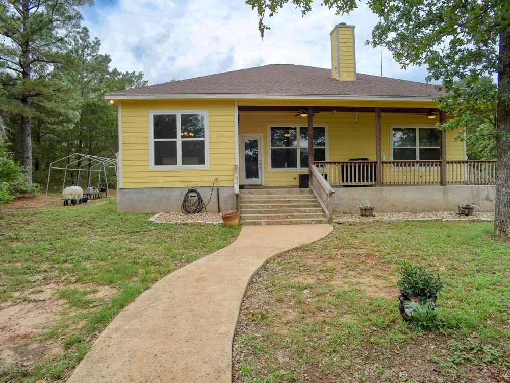 247 Campfire Way Smithville, TX 78957