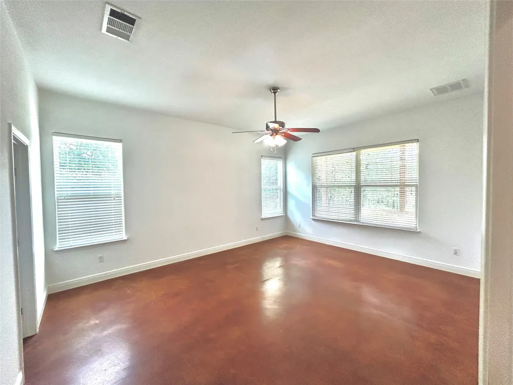 247 Campfire Way Smithville, TX 78957