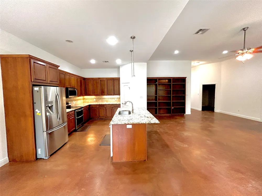 247 Campfire Way Smithville, TX 78957