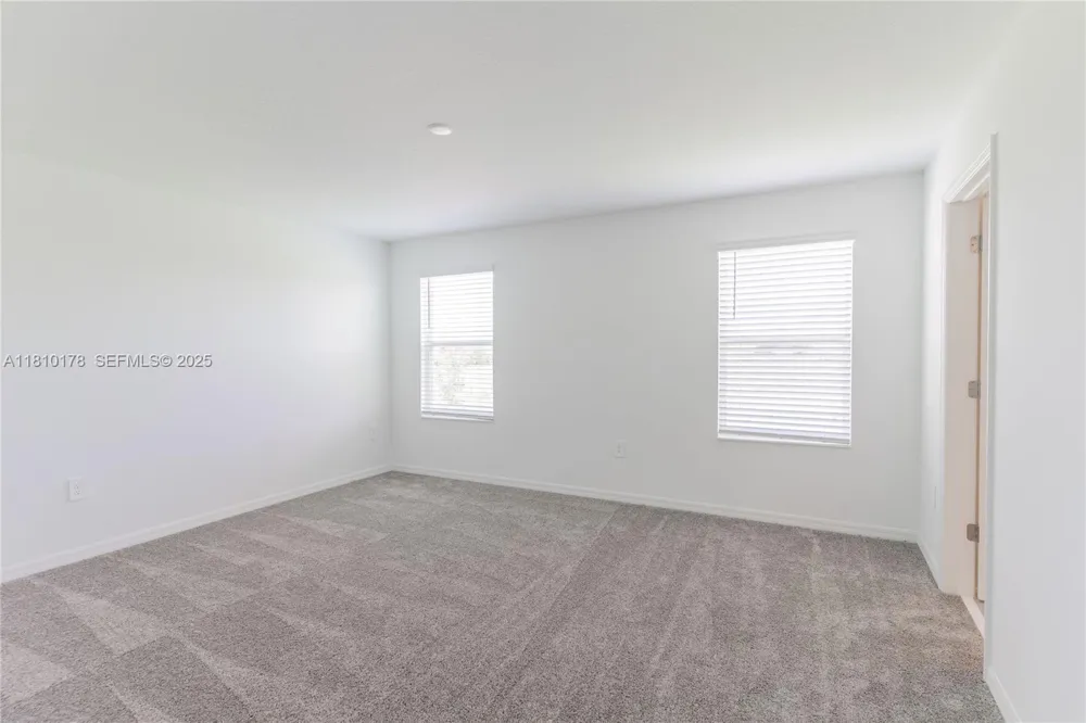 934 CATTLEMAN STREET Winter Haven, FL 33884