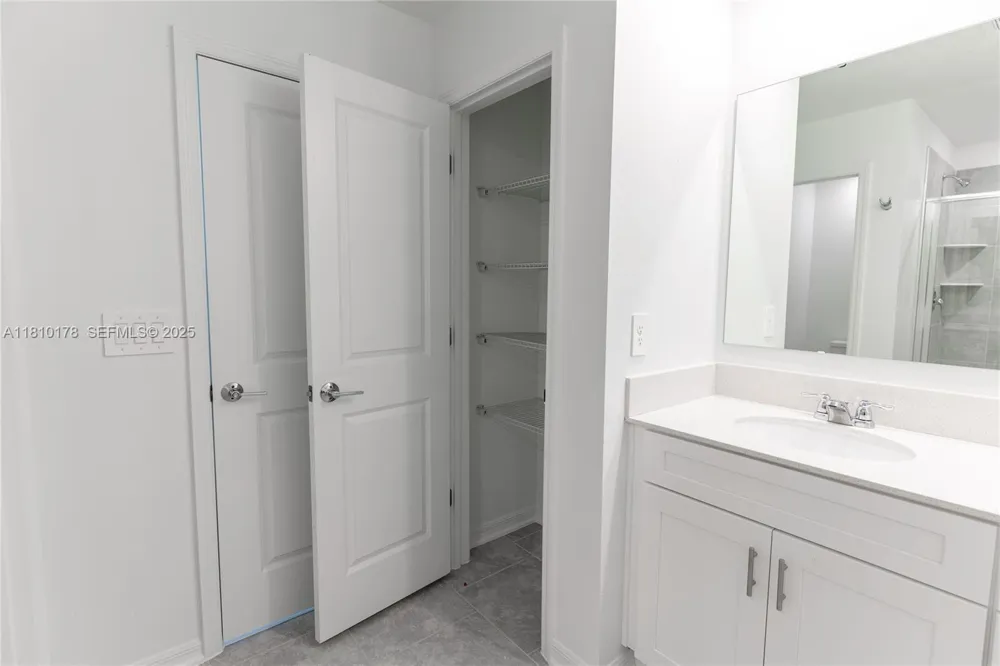 934 CATTLEMAN STREET Winter Haven, FL 33884