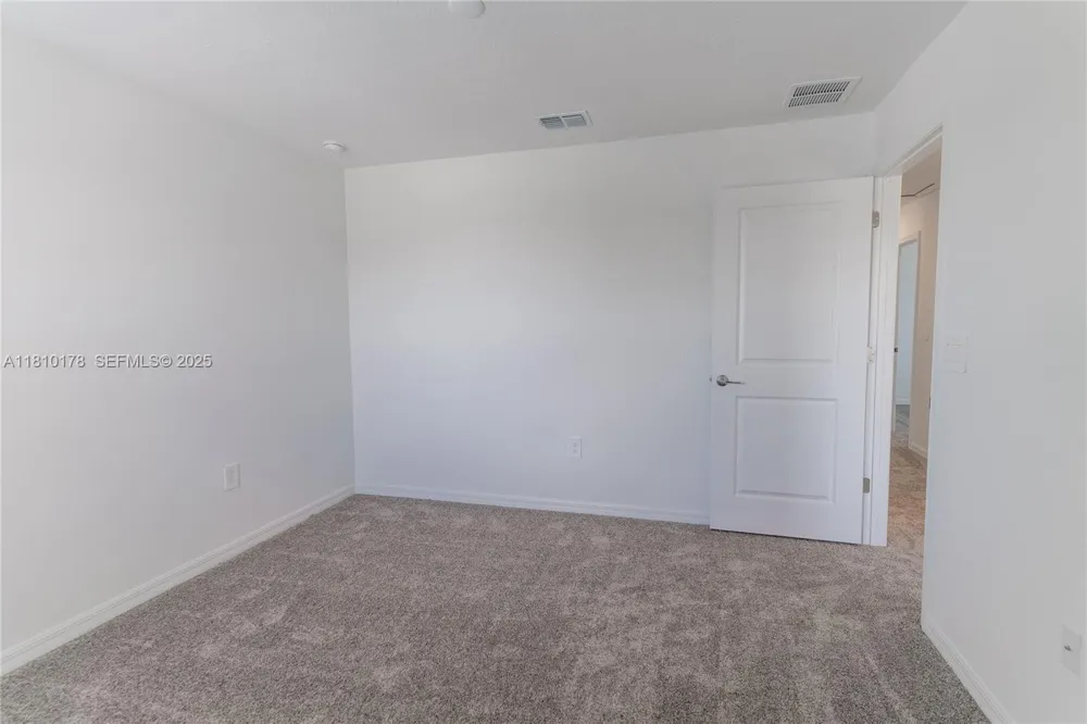 934 CATTLEMAN STREET Winter Haven, FL 33884