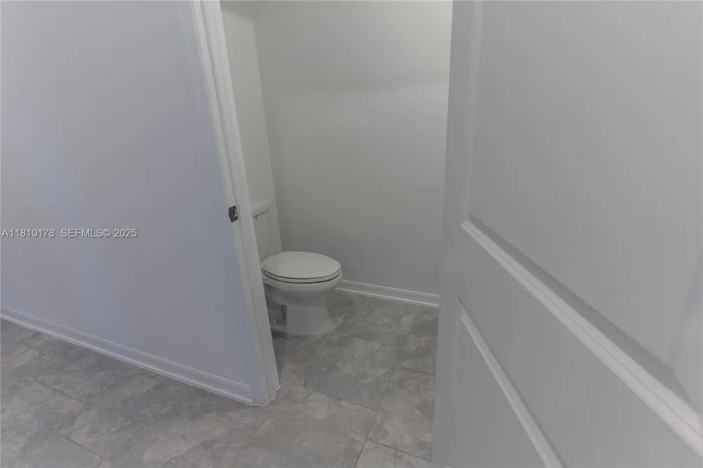 934 CATTLEMAN STREET Winter Haven, FL 33884