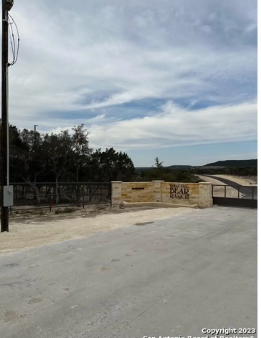 29 Private Road 1707 Mico, TX 78056