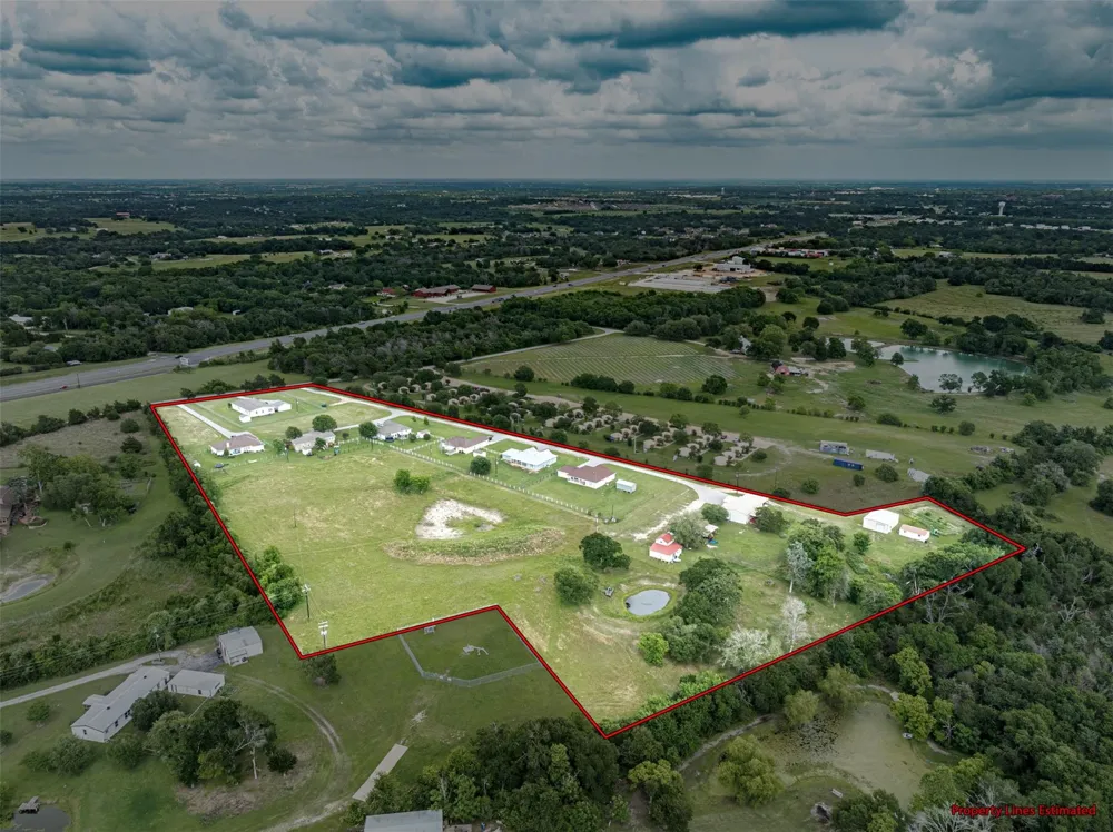 305 O'malley Road Brenham, TX 77833