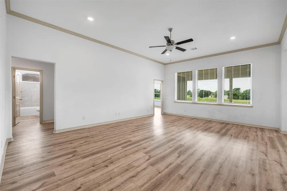305 O'malley Road Brenham, TX 77833