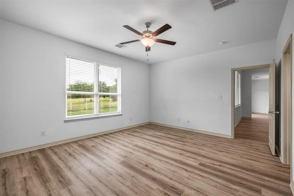 305 O'malley Road Brenham, TX 77833