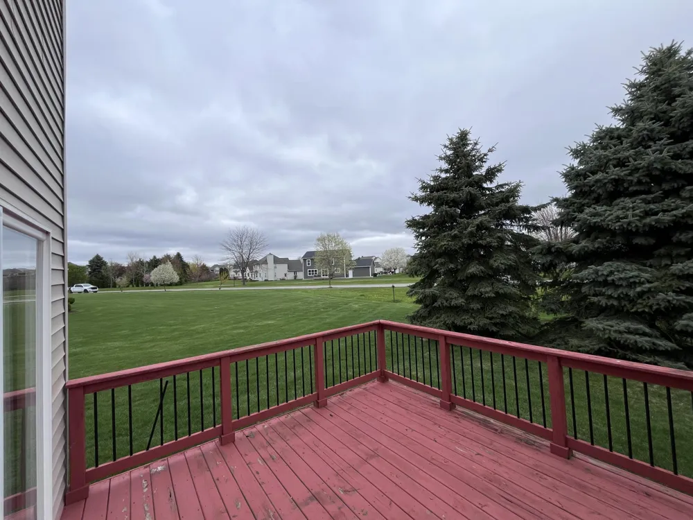 1637 chippewa Way Mt Pleasant City, MI 48858