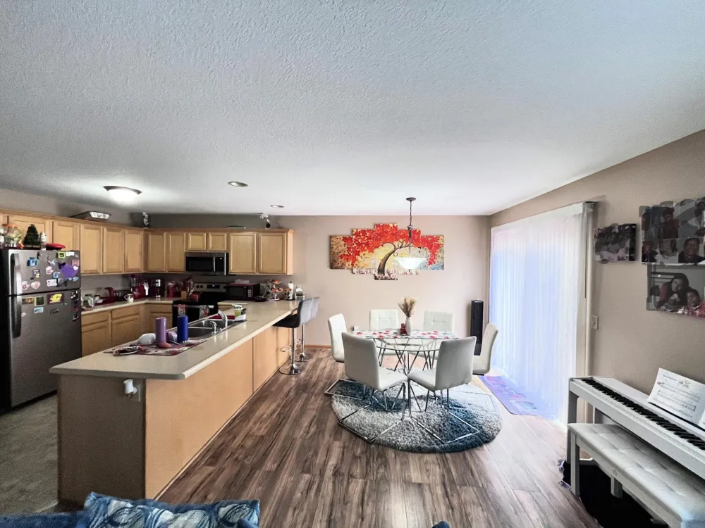 1637 chippewa Way Mt Pleasant City, MI 48858