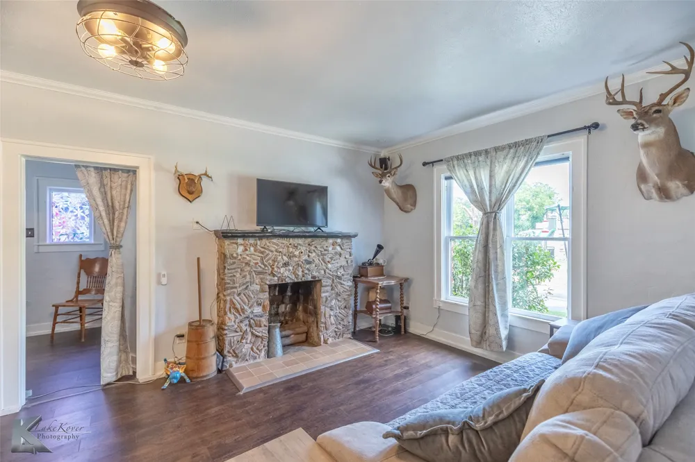 202 E Ross Street Rising Star, TX 76471