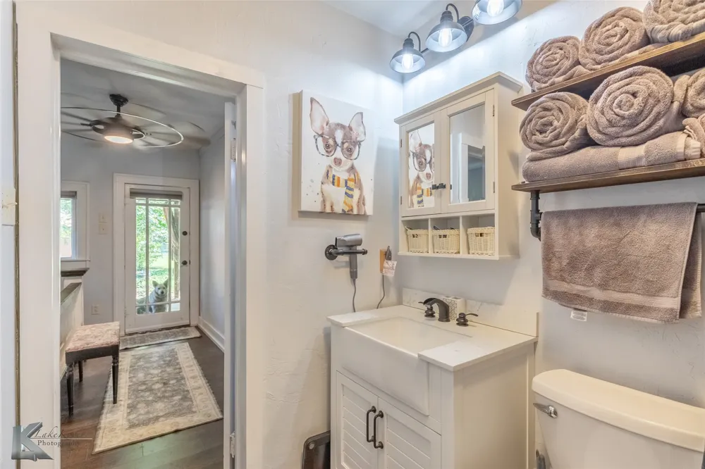 202 E Ross Street Rising Star, TX 76471