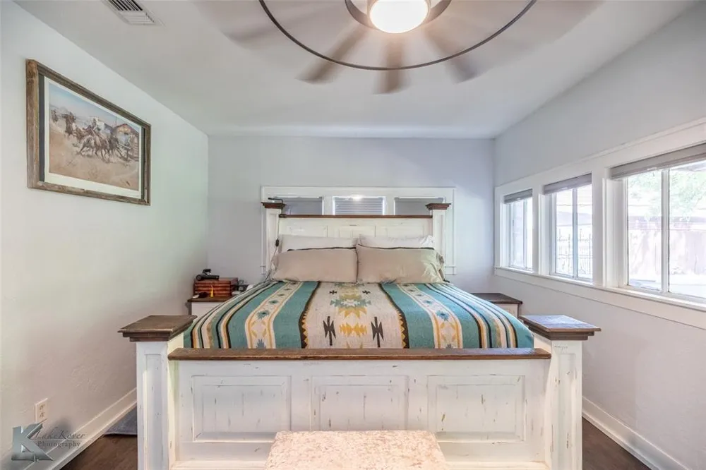 202 E Ross Street Rising Star, TX 76471