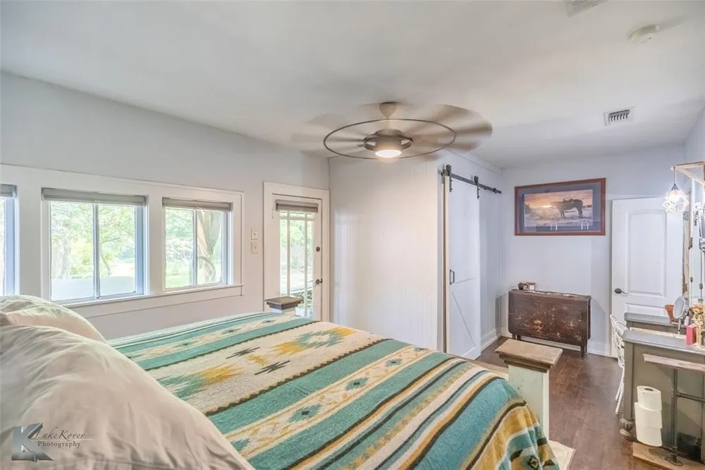 202 E Ross Street Rising Star, TX 76471